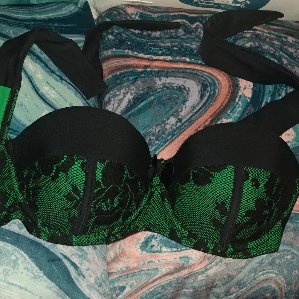 Black and Green Lacy Tie Bikini Top